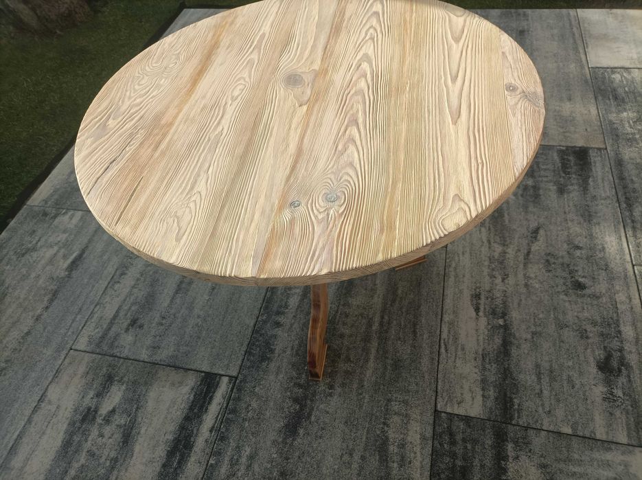 stół okrągły drewniany