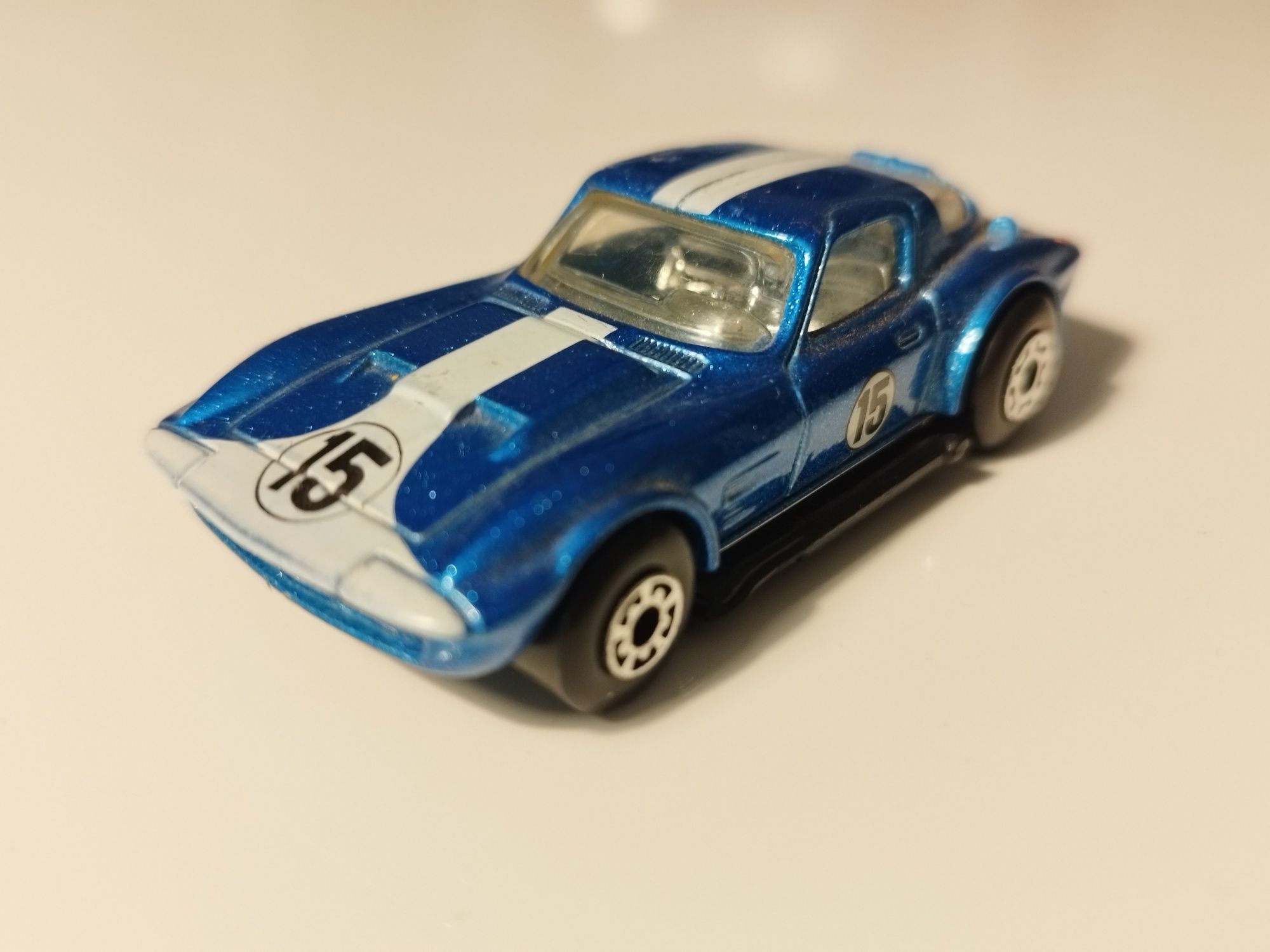 Matchbox Corvette blue Siku HW