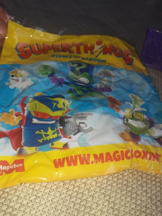 Superthings domek plus 3figurki