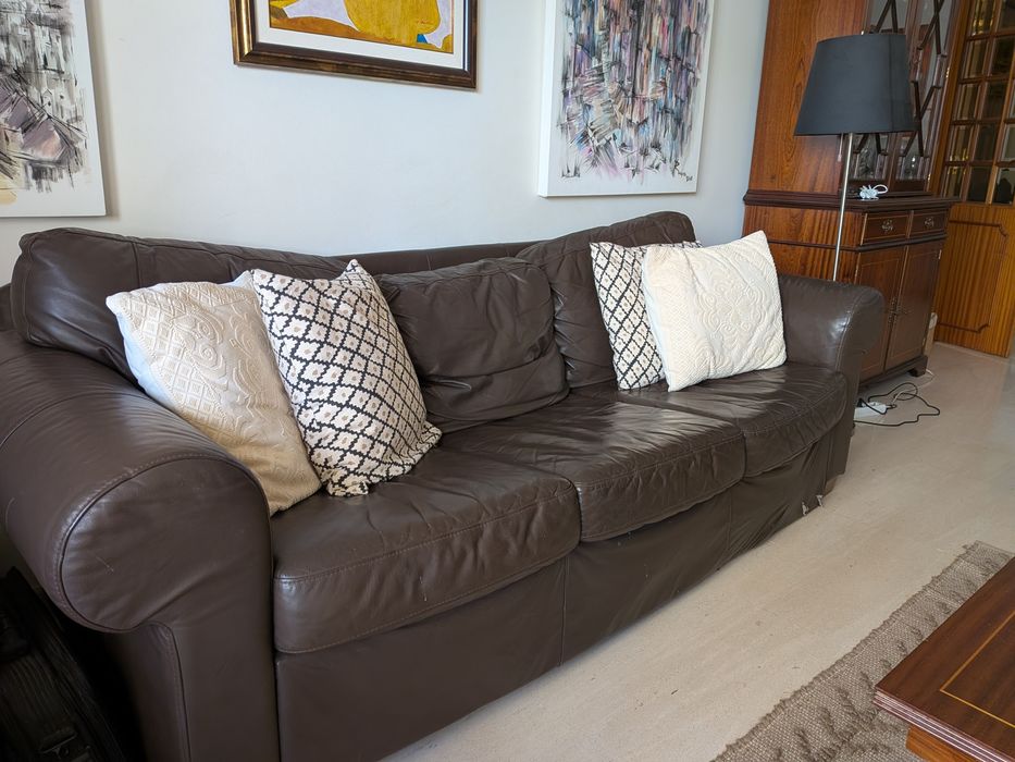 Sofá de pele de 3 lugares