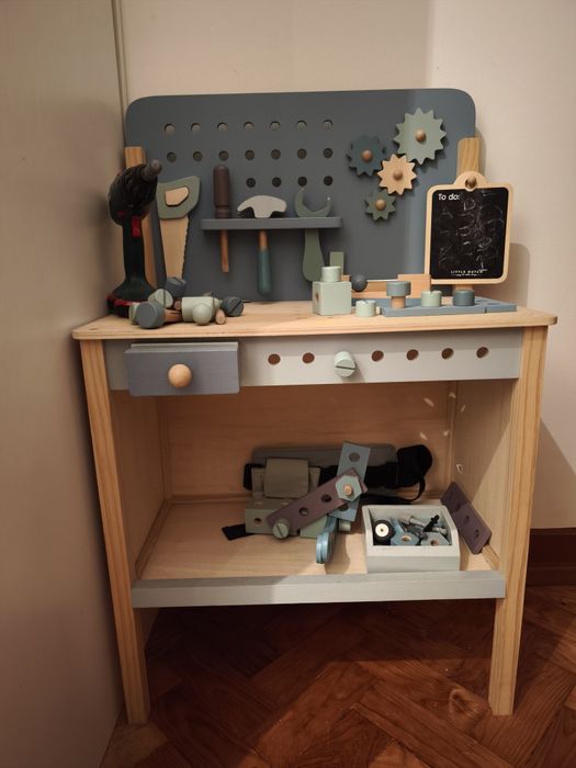 Mesa de trabalho de ferramentas (madeira) - infantil