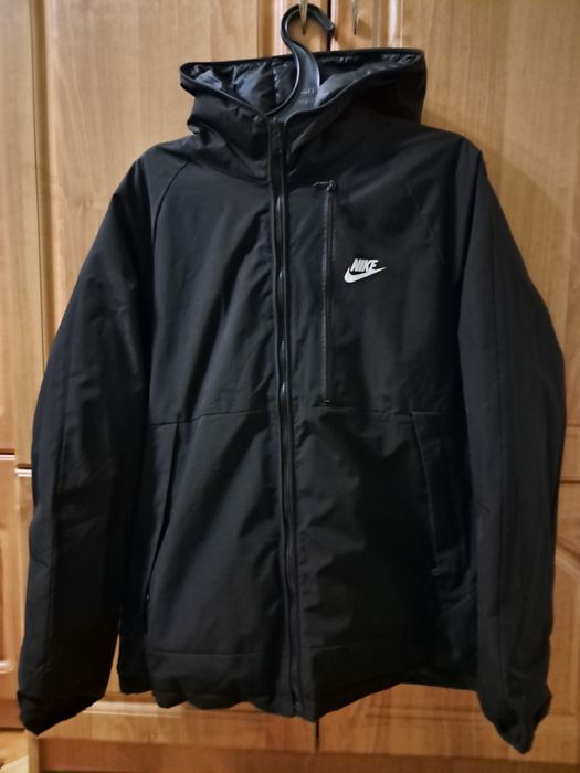Ветровка/куртка Nike двусторонняя.