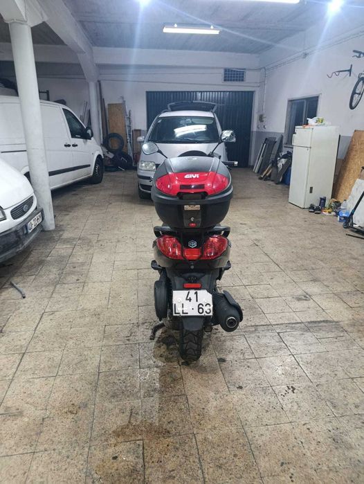 Piaggio X7 125 bom estado