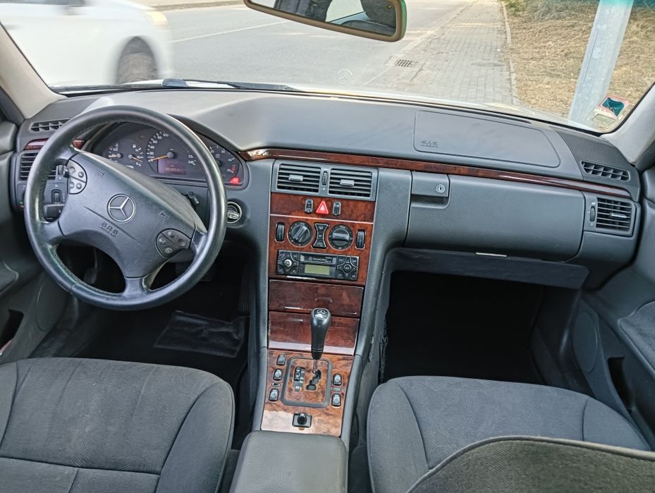 Mercedes E220 CDI único dono