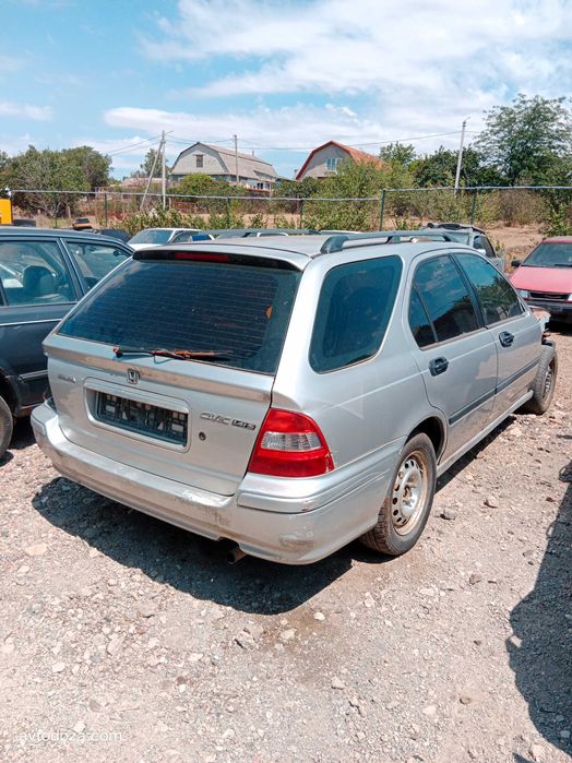 Honda Civic Aerodeck MB8 розбирає D14Z4. Кузов, двигун, ходова