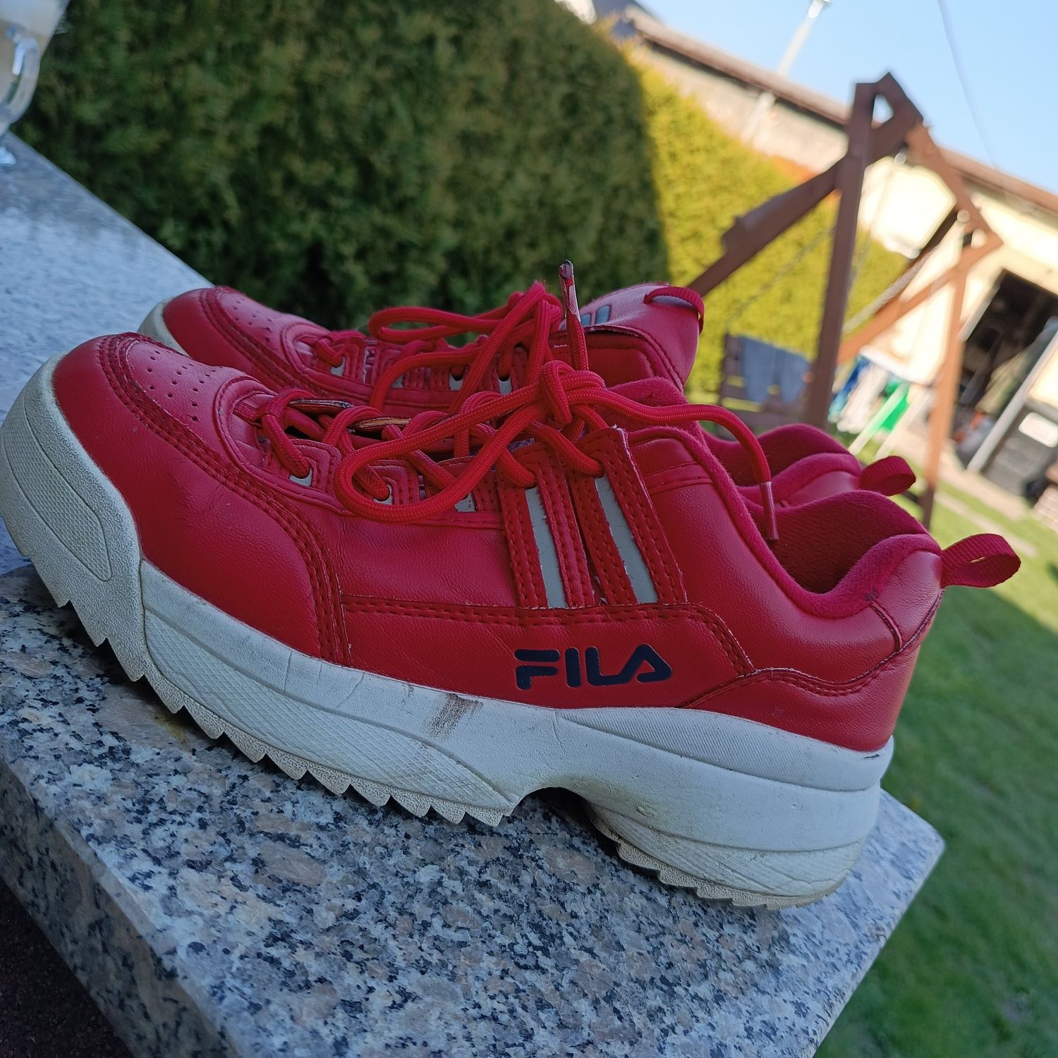 Buty Fila czerwone