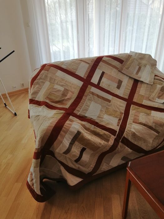 Narzuta patchwork na łóżko