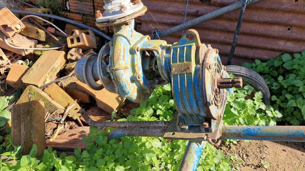 Trato motor rega PETER & motor rega trator