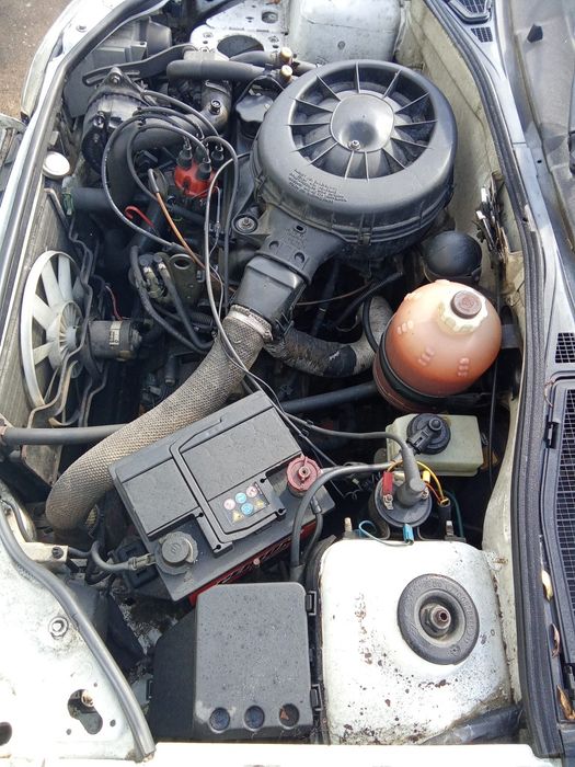 Clio 1.1 muitas peças boas