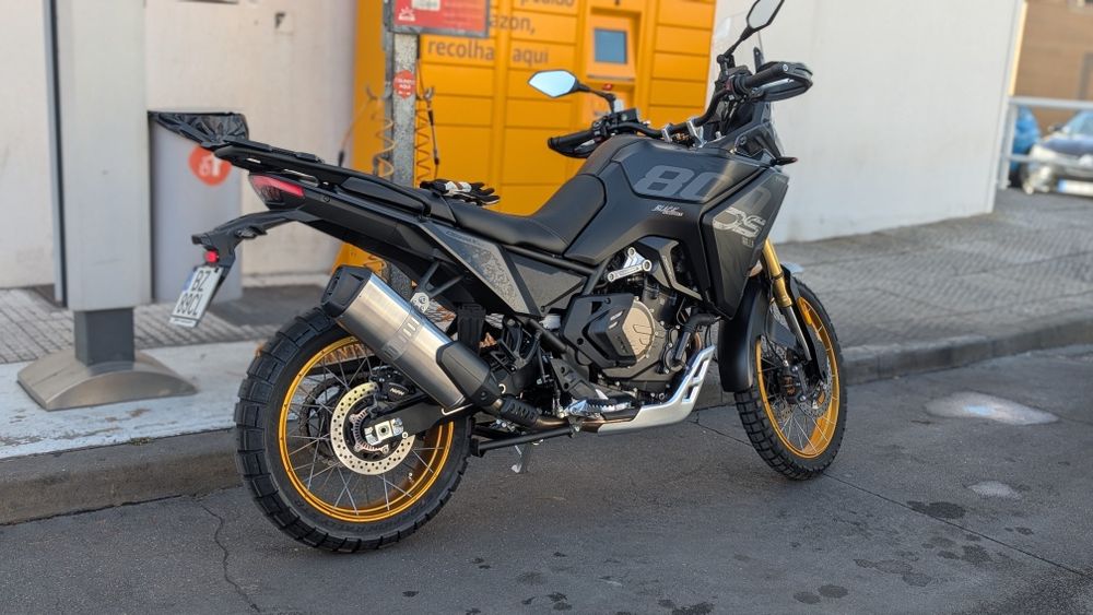 Voge 800 rally com apenas 300 km !