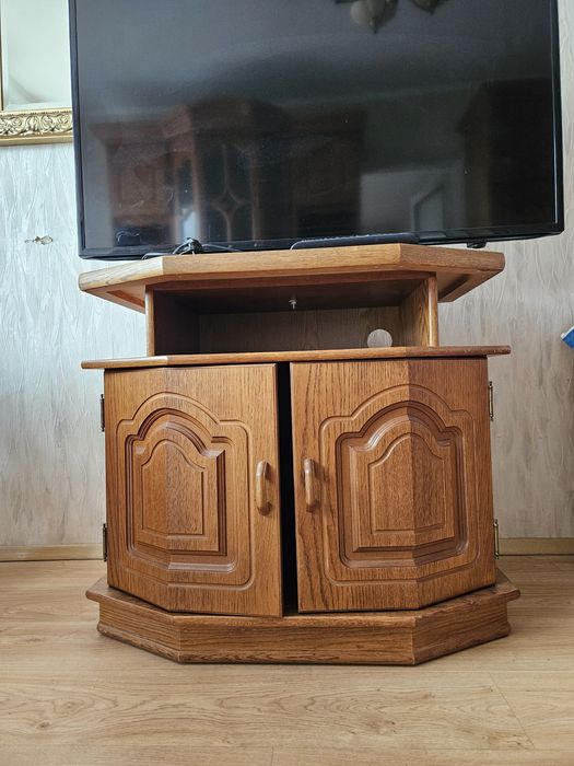 Szafa typu witryna i stolik typu rtv- fronty dębowe Bydgoszcz