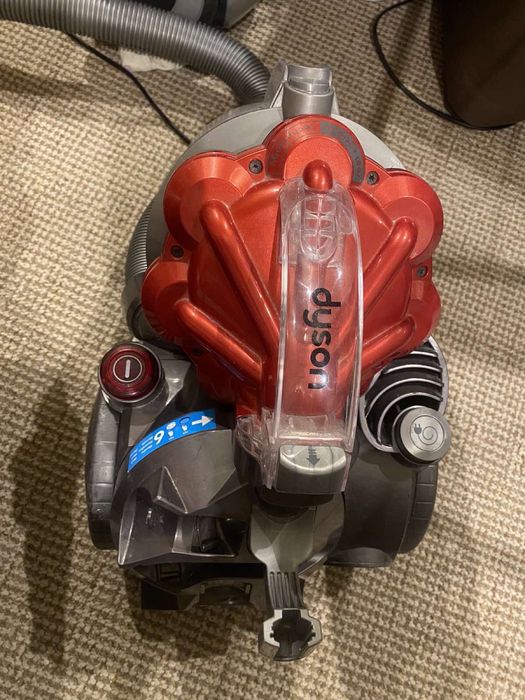 Пылесос Dyson DC 19