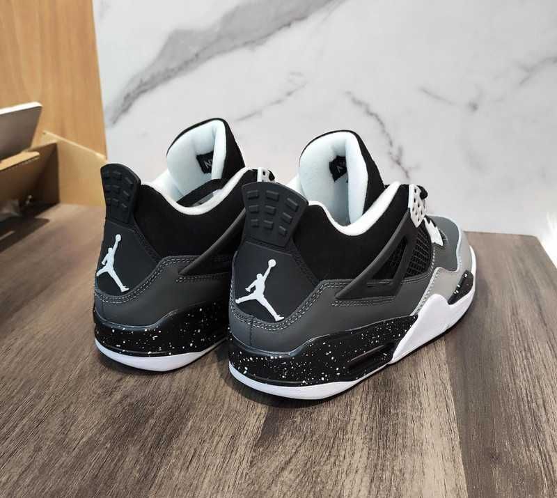 Jordan4RetroFear r.37.5