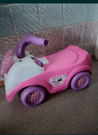 Машинка рожева для дівчинки