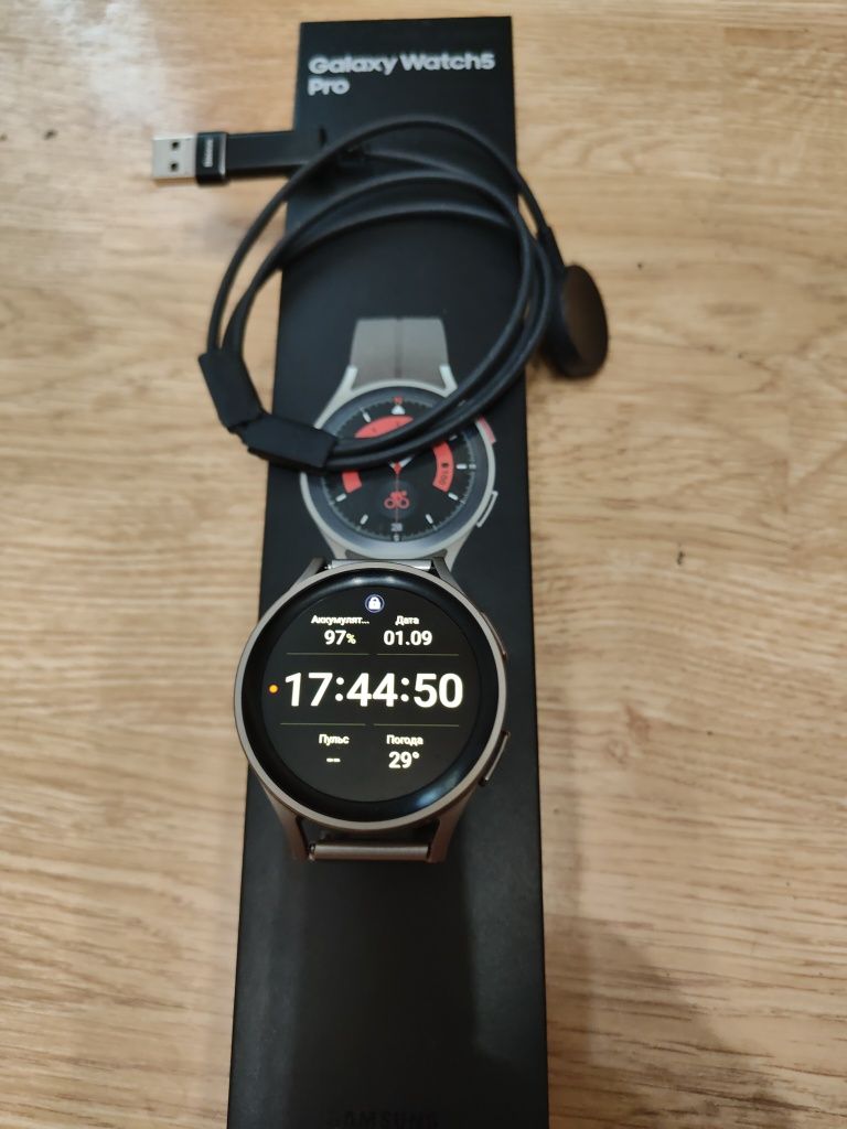 Часы Galaxy Watch5 Pro