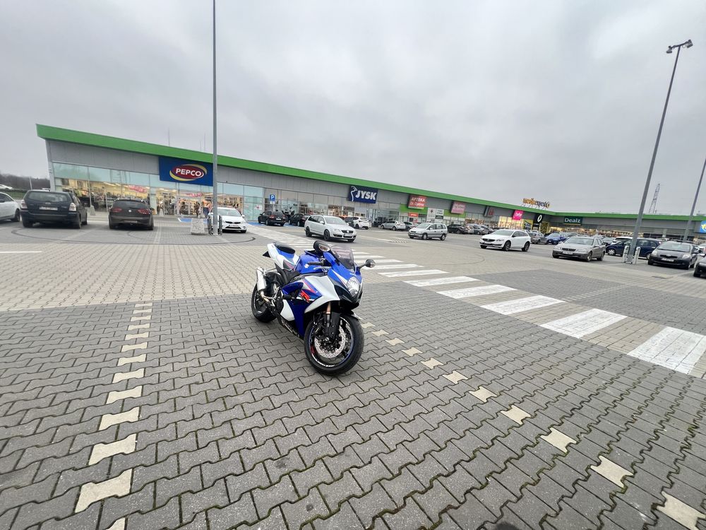 Sprzedam gsxr 1000 k7 /k8   Maly przrbieg 25.579 km