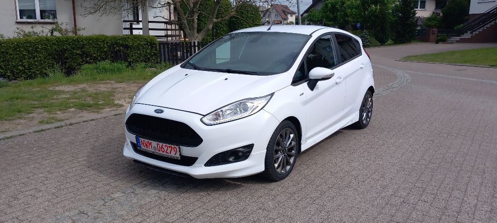 Ford Fiesta ST-Line 2016r 140KM, bezwypadkowy, LED, climatronic, PDC