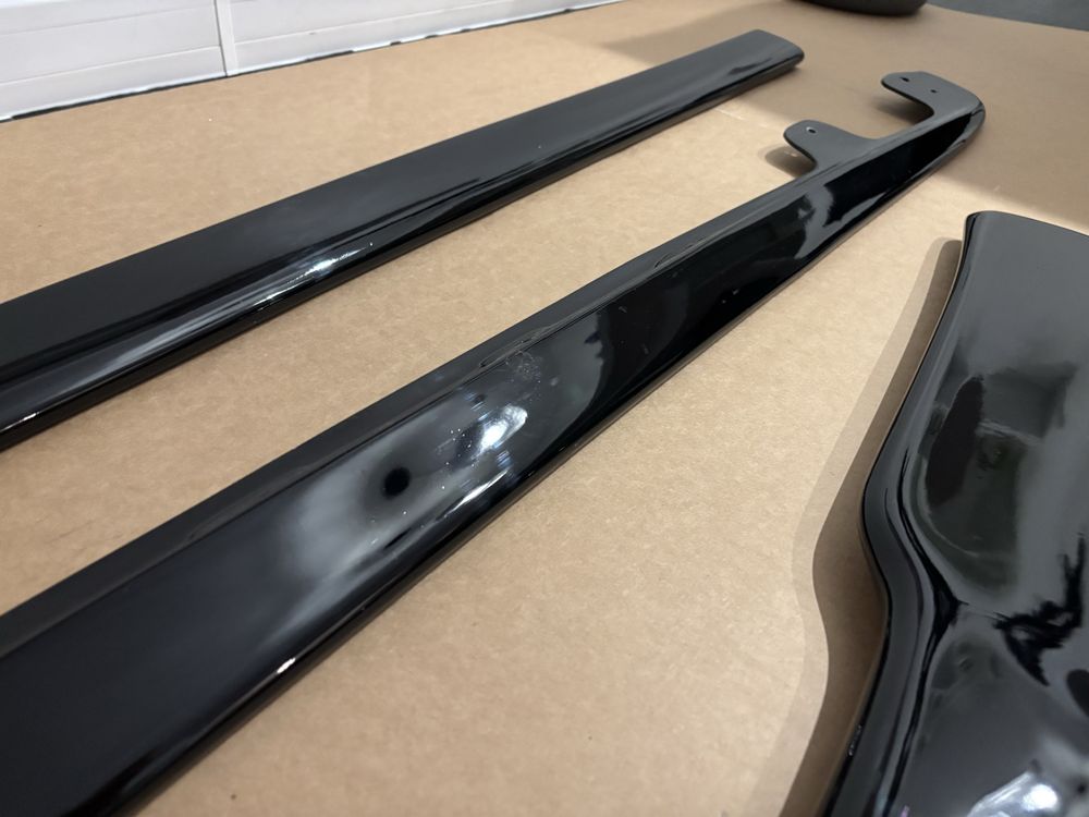 Listwy progowe spoiler corvette c6