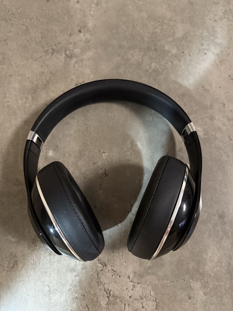Продам наушники monster beats studio wireless