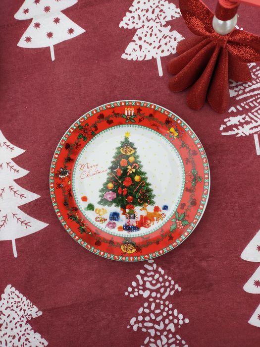 Новорічний посуд