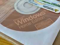 system operacyjny Windows XP SP2 Home OEM 32 bit ORYGINALNY! NAKLEJKA!