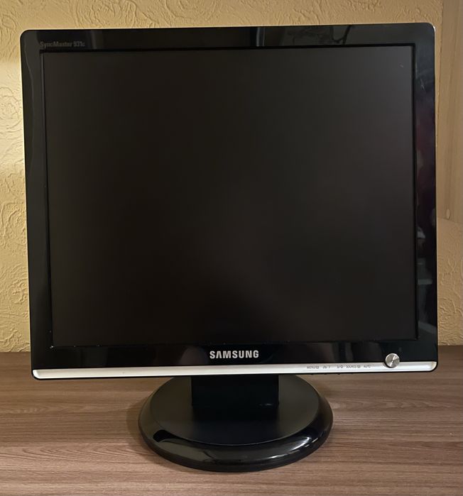 Монітор 19“ Samsung 931C