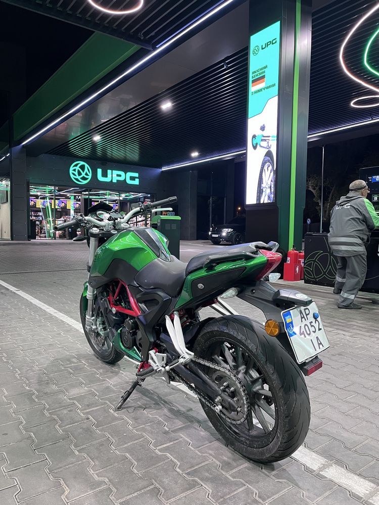 Benelli tnt 250