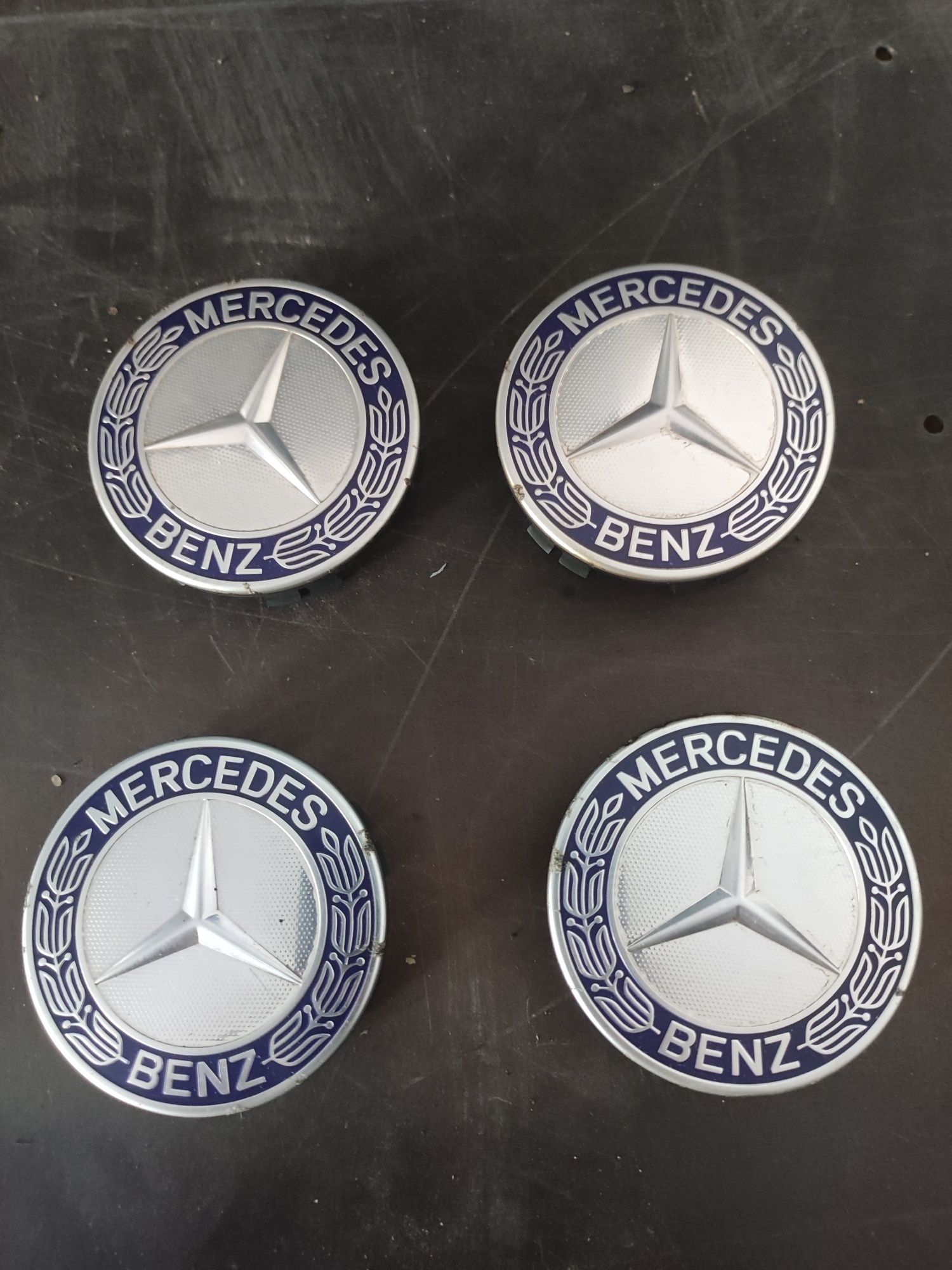 Símbolos de centro de jantes Mercedes