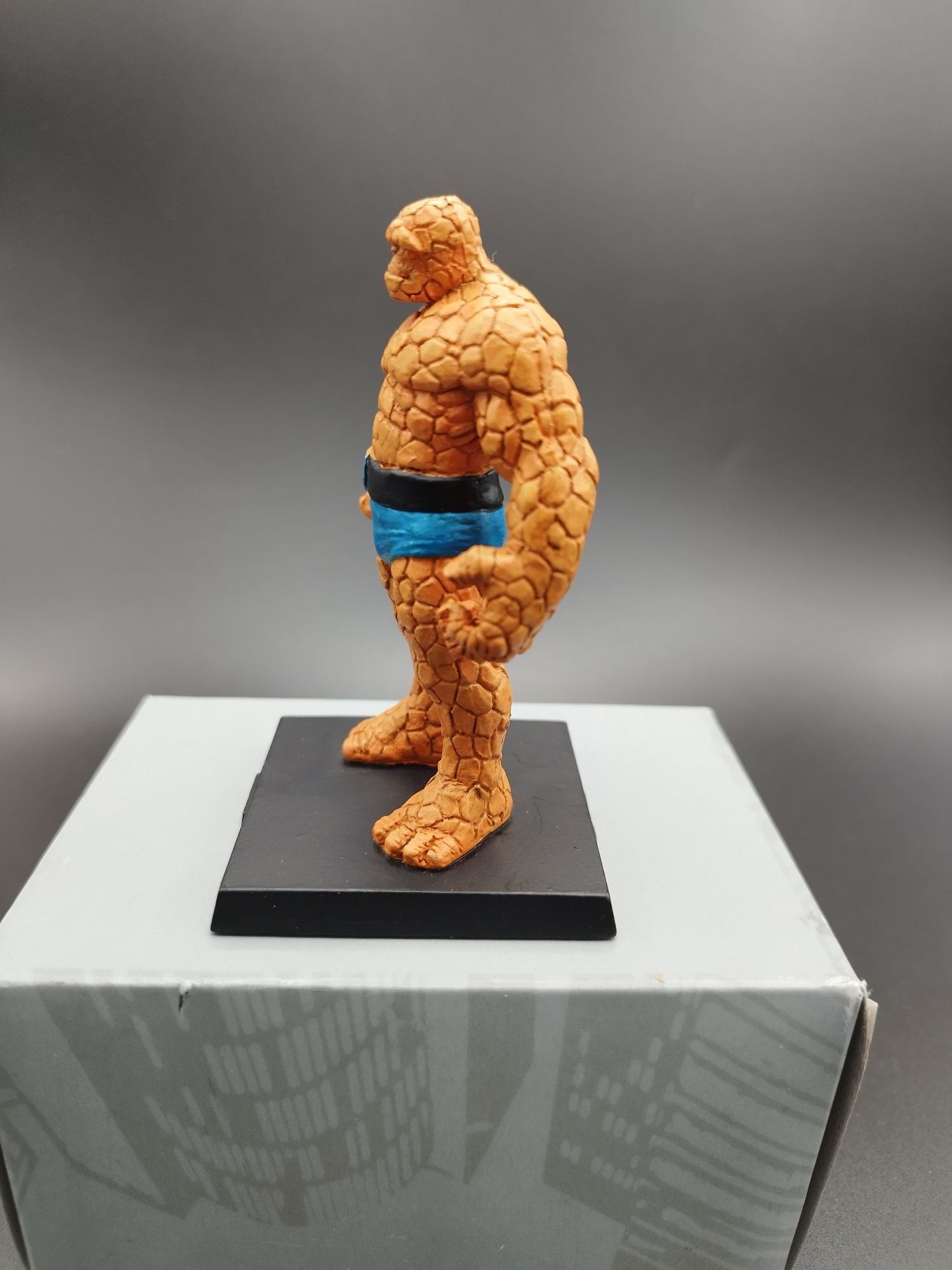 Figurka Marvel klasyczna The Thing ok 8 cm