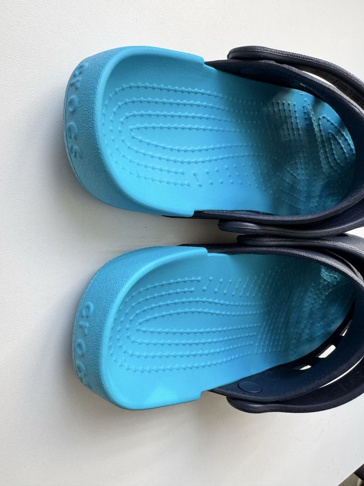 Crocs дитяче взуття C 12 на хлопчика