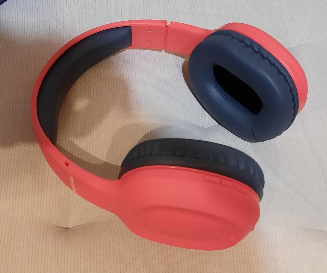 Słuchawki PANTONE wireless headphones