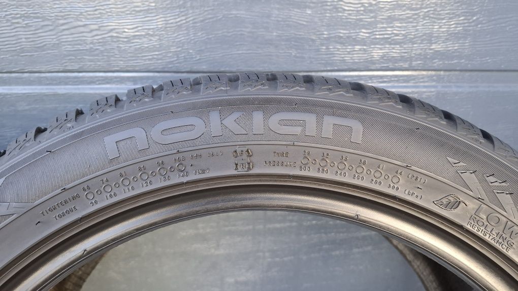 Nokian 225/45 R17 Weatherproof 8 mm