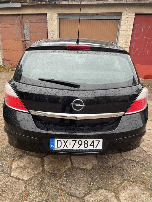 Opel Astra H 2004 - benzyna + LPG, sprawny silnik, dużo nowych części