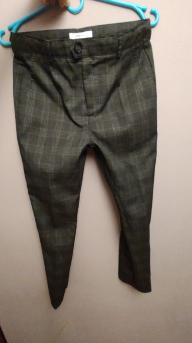 Spodnie komunijne eleganckie dla chłopca 152 Reserved