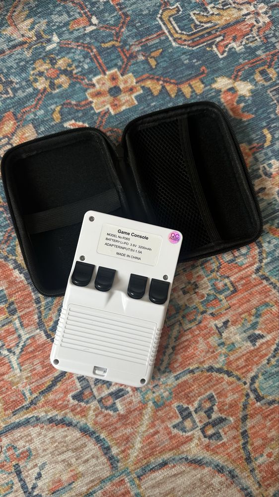 Consola RETROCASE Portátil + Bolsa + Carregador c/3 anos garantia