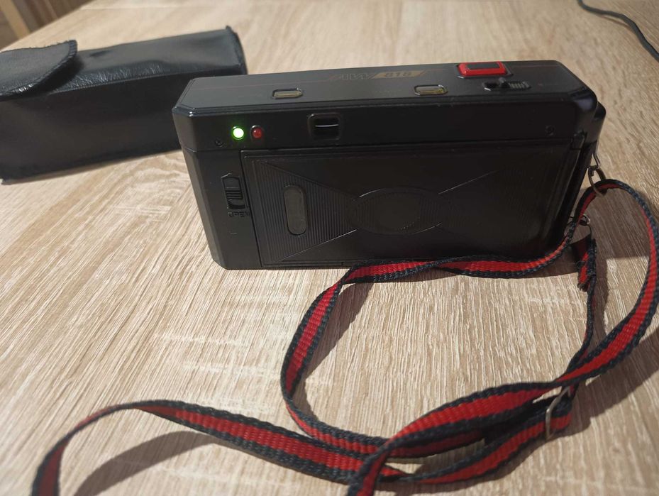 Aparat analogowy Wintage Wizen AW818 na klisze 35mm, autofocus, flash