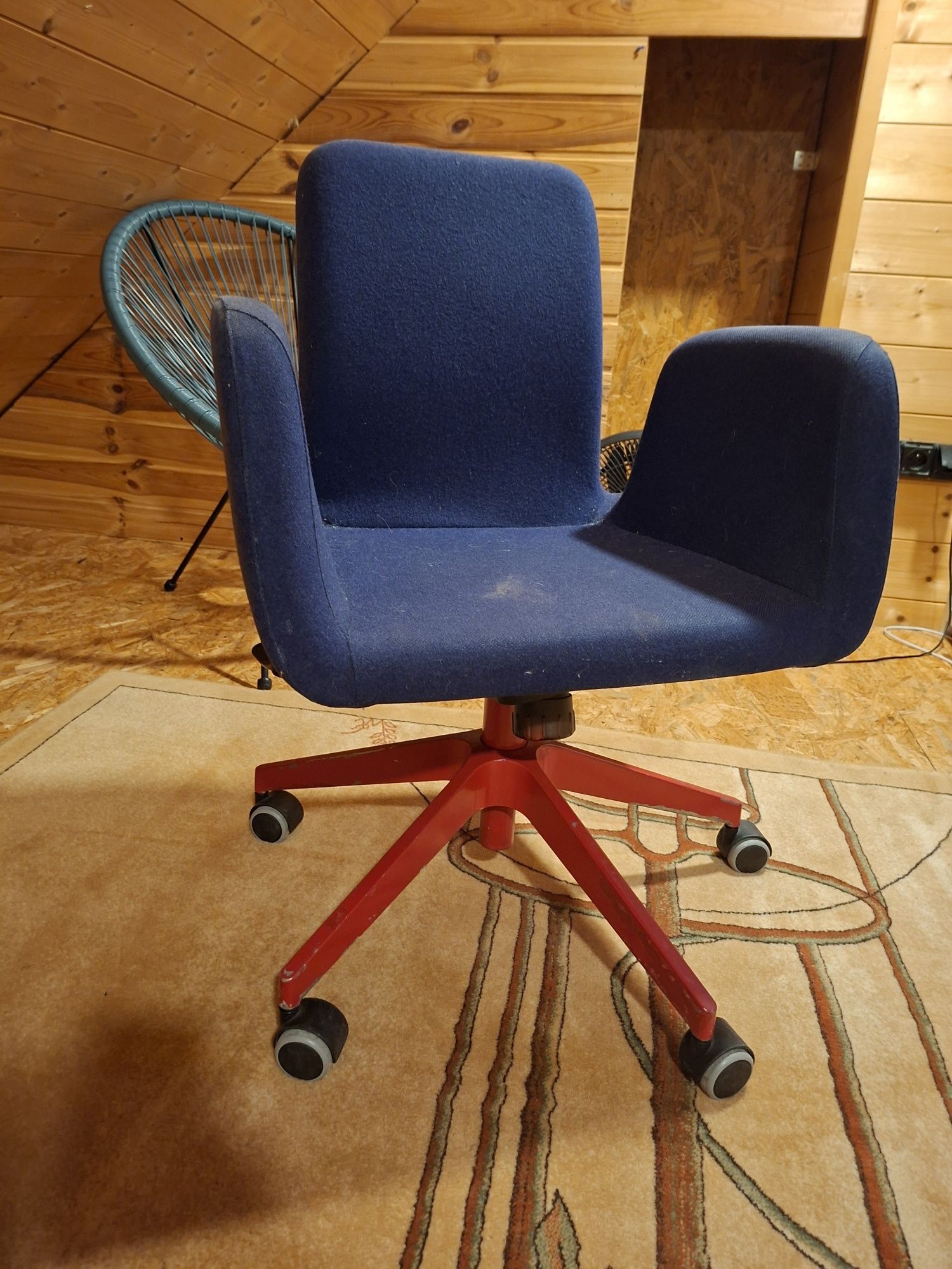 Micke biurko dla dziecka ikea krzesło
