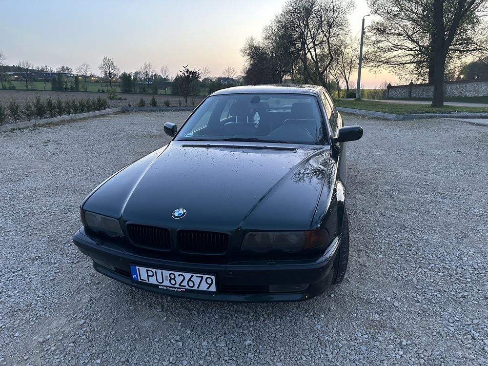 BMW E38 m62b35tu
