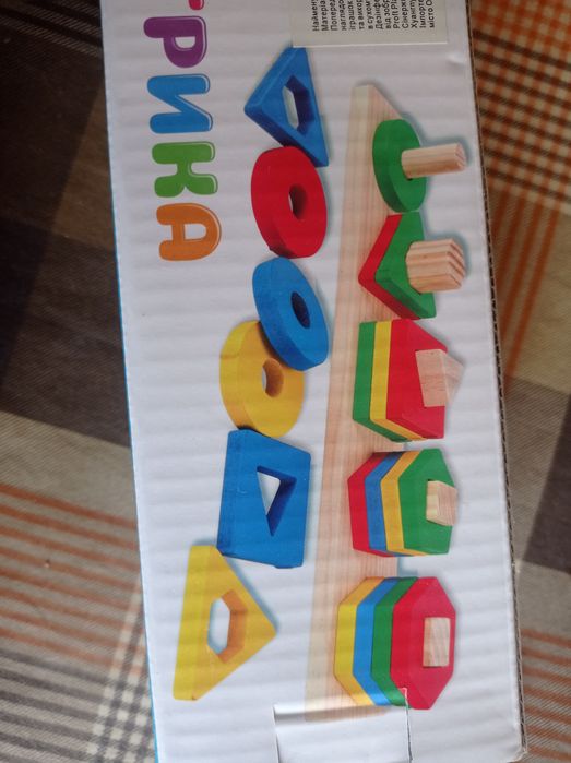 Дерев'яна іграшка сортер