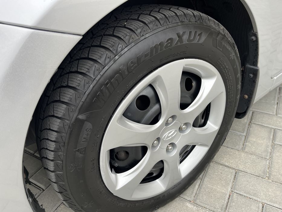 Продам Hyundai Aceent 2013 рік Газ 4