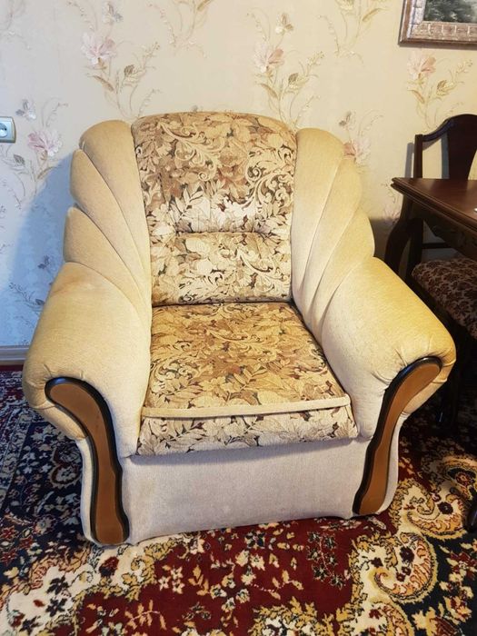 Комплект м'яких меблів; диван + крісло