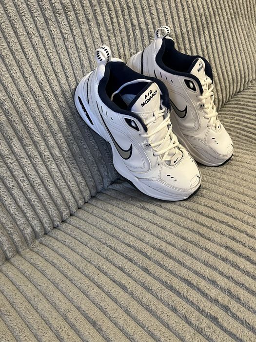 Оригинальные кроссовки Nike AIR MONARCH