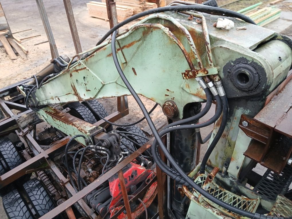 Камаз маніпулятор LOGLIFT 95 лісовоз