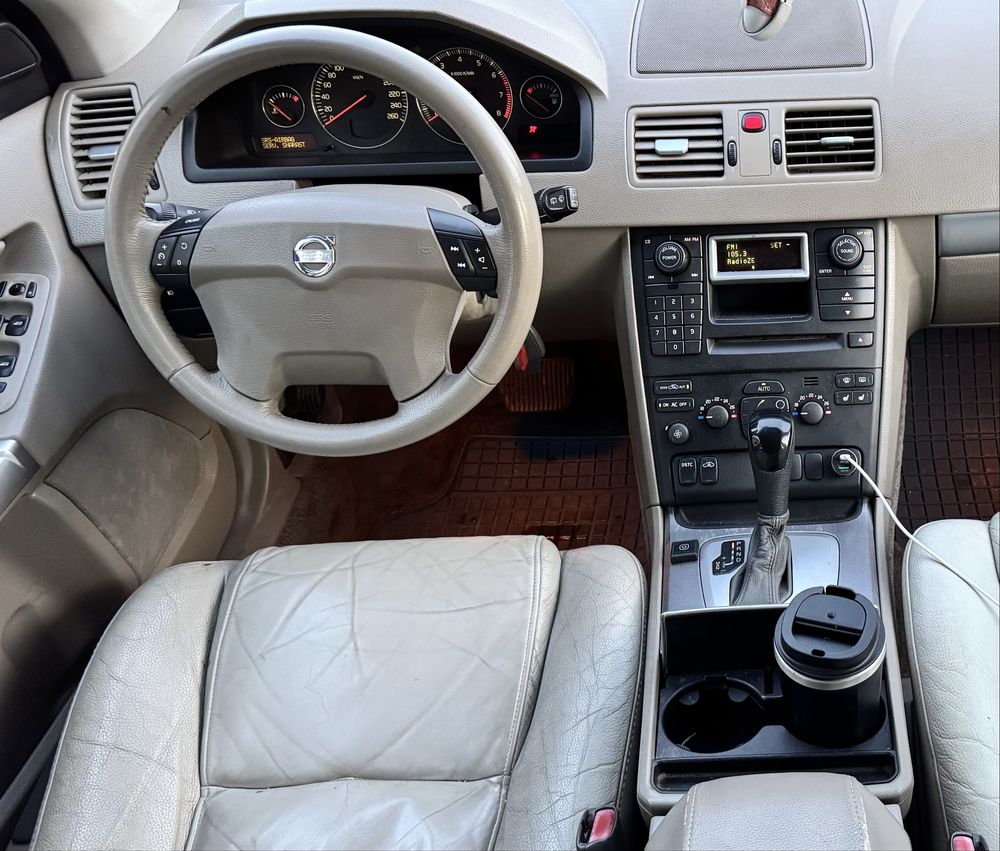 VOLVO XC90 2.5Turbo , LPG na 10lat , 4x4