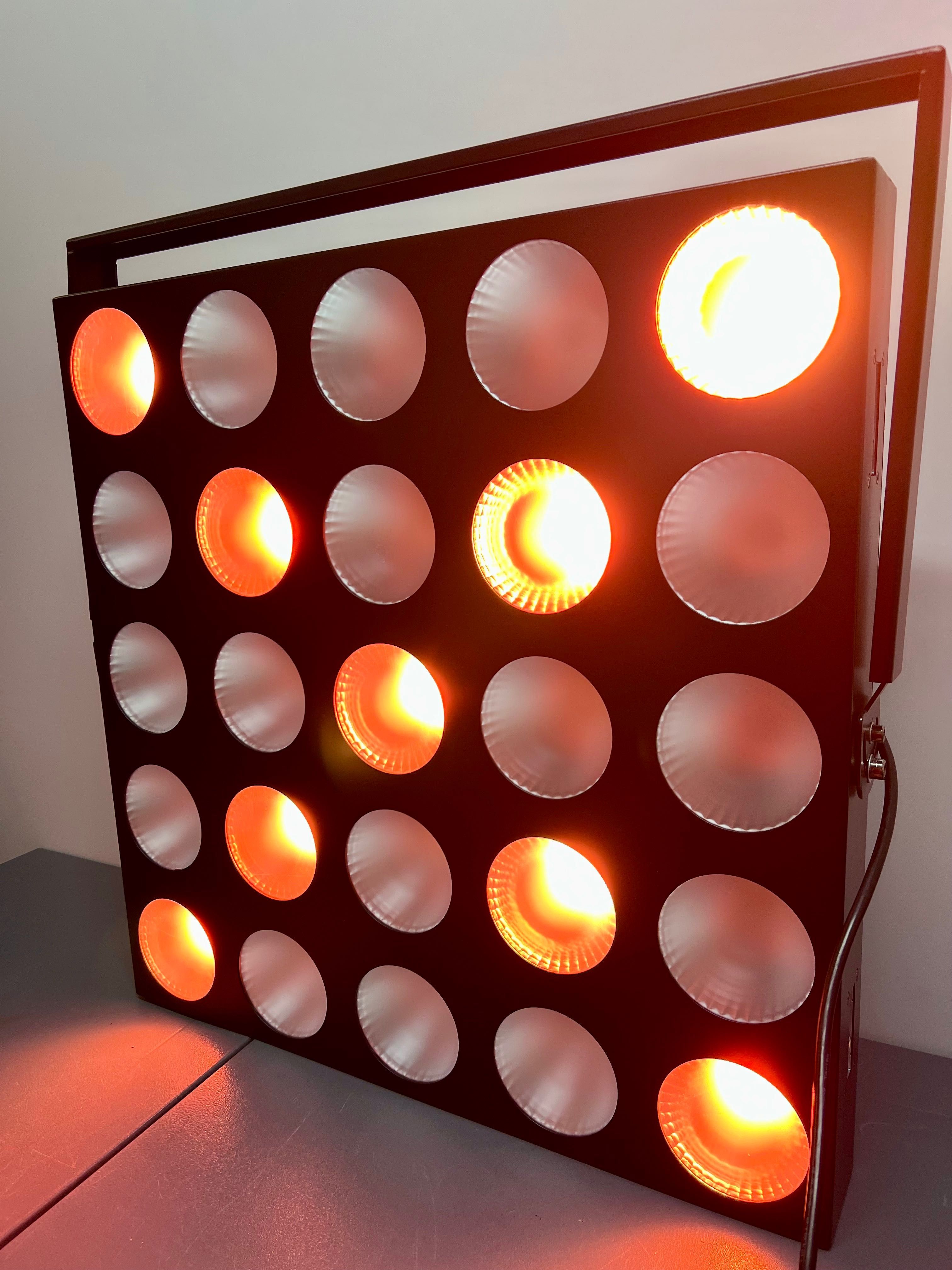 Cameo MATRIX RGB efekt LED 10W