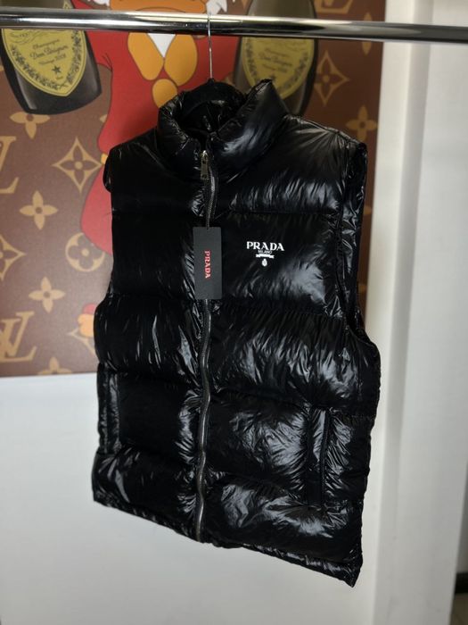 РАСПРОДАЖА -30% Женская жилетка Prada черный жилет осень/весна люкс