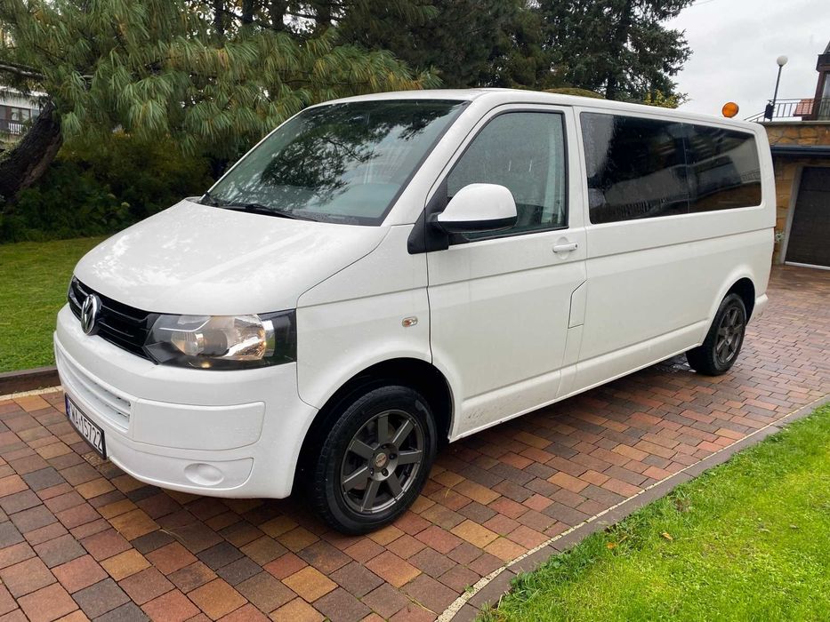 Volkswagen Transporter T5 lift long 2.0 Tdi 8 osobowy z rampą