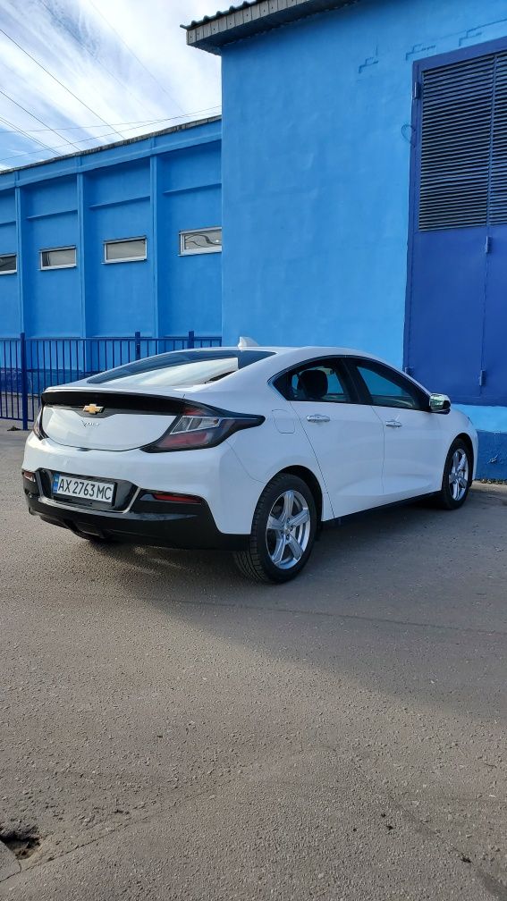 Chevrolet volt hibrid гибрид