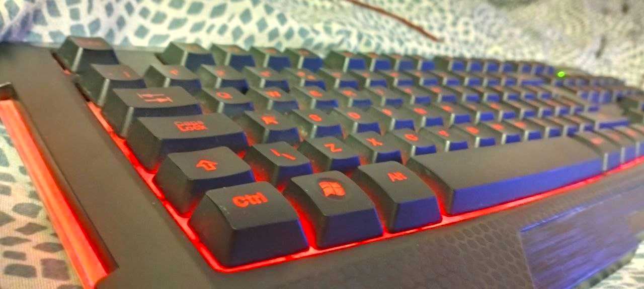 Клавіатура з підсвіткою Sumvision Nemesis Kane Pro Edition