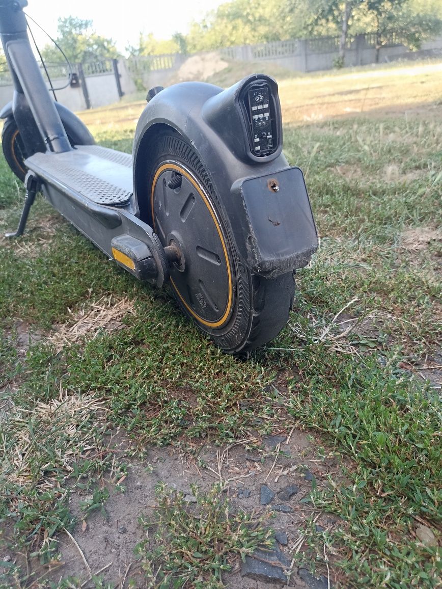 Самокат ninebot g30 max